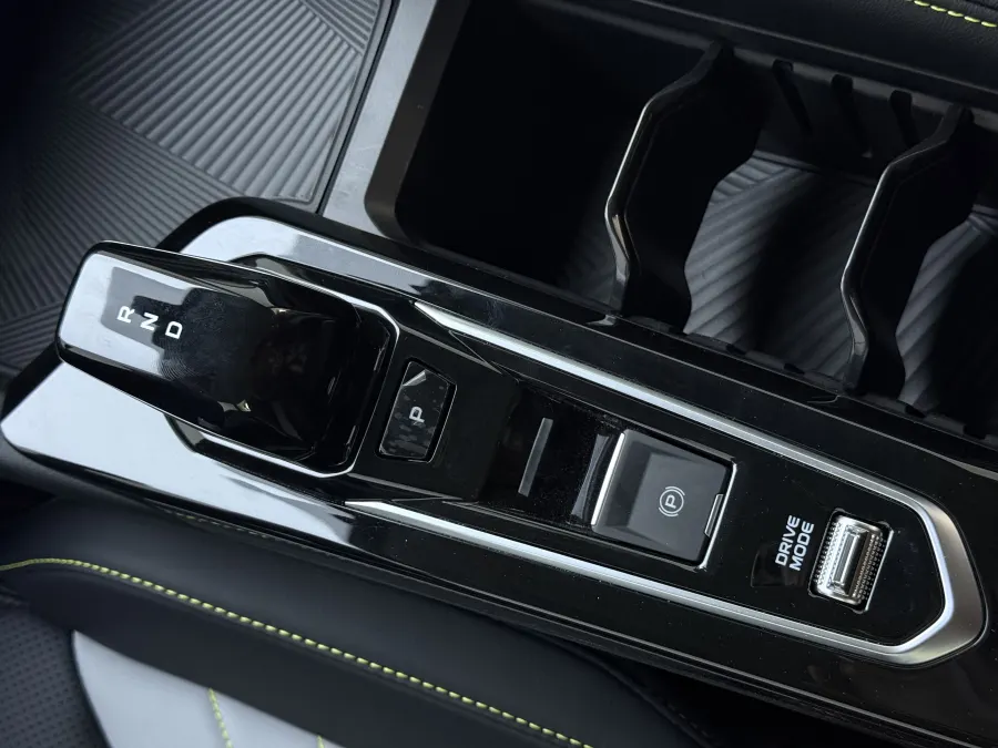 Colray Basic - Interior image 11