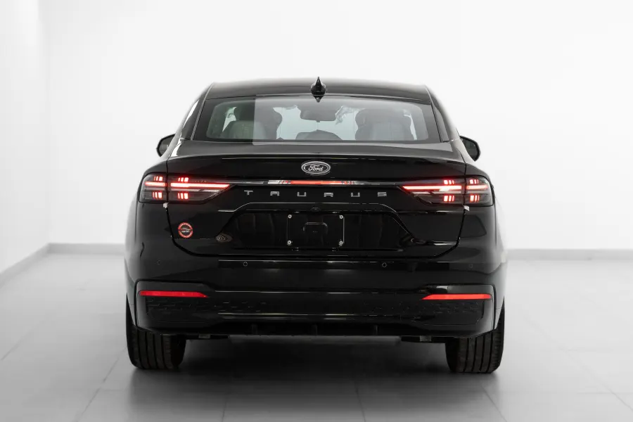 Taurus Trend FACELIFT - lang.Exterior image 4