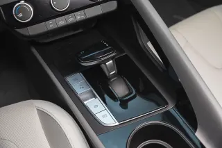 Elanrta Smart Plus 2.0L - Interior thumbnail 7