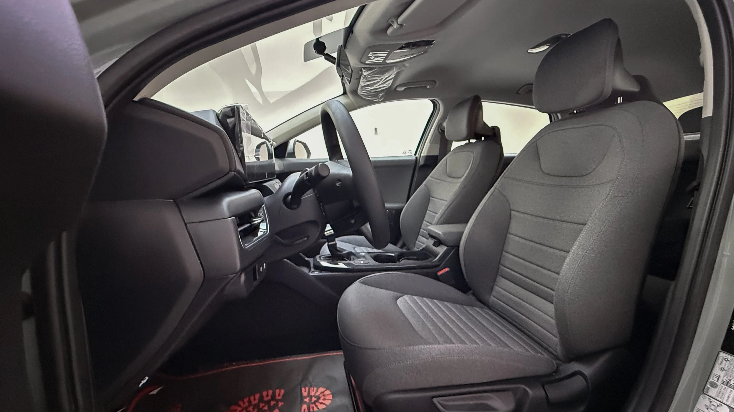 Kia K4 GL Plus 1.6 - Interior image 9