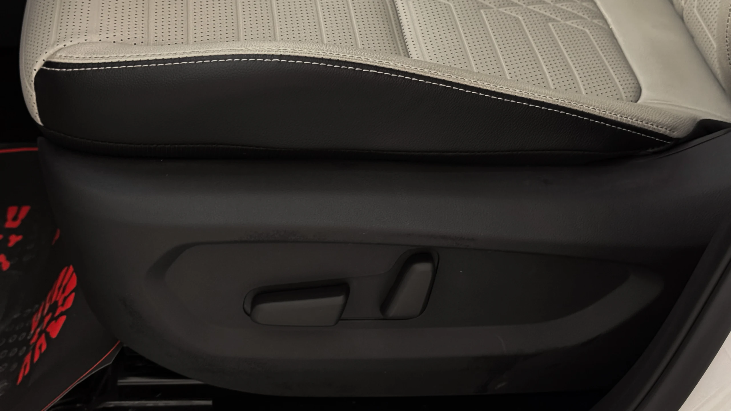 Kia Sonet GLS - Interior image 2