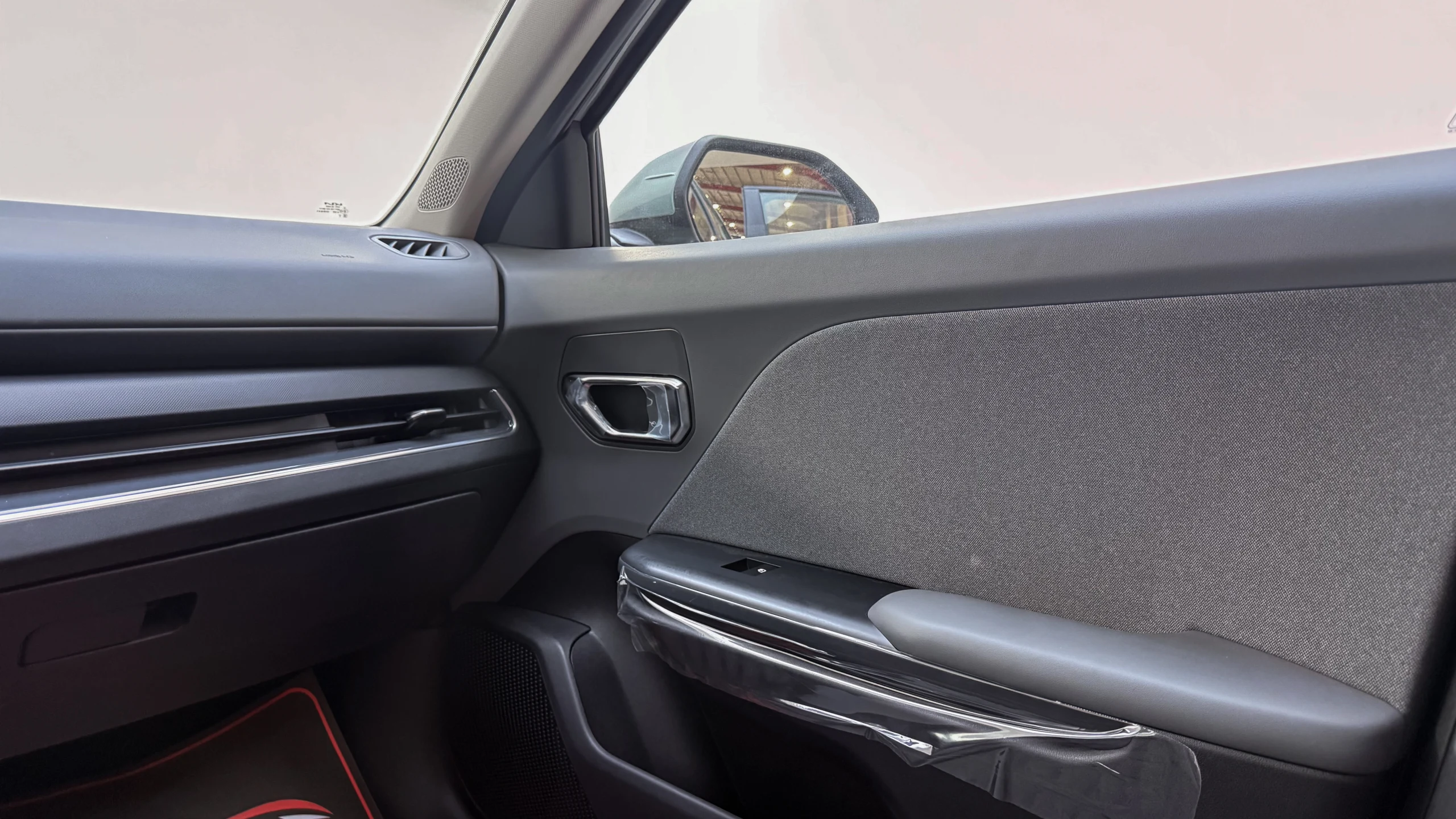 Kia K4 GL Plus 1.6 - Interior image 2